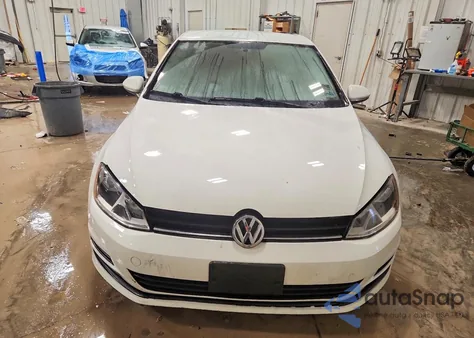 2015 Volkswagen Golf Tdi z USA, uszkodzony, nr VIN 3VWRA7AU1FM098988